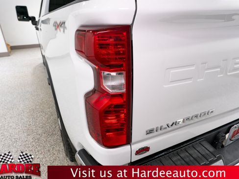 Used 2021 Chevrolet Silverado 2500 W/T w/ WT Fleet Convenience Package AWD/4WD image 9