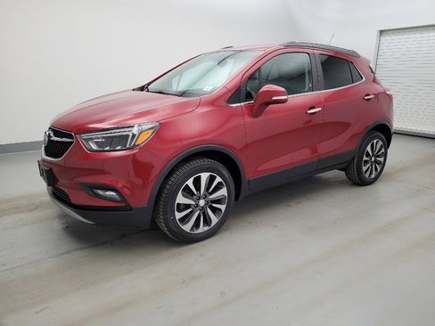 Used 2018 Buick Encore Essence AWD/4WD image 2