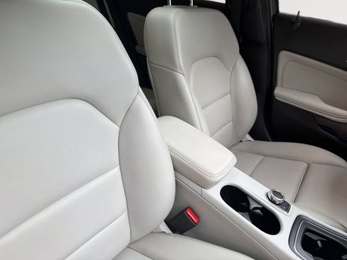 Used 2019 Mercedes-Benz GLA 250 4MATIC image 21