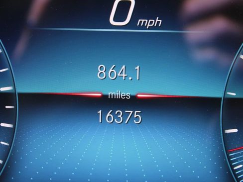 Used 2021 Mercedes-Benz E 350 Sedan image 34