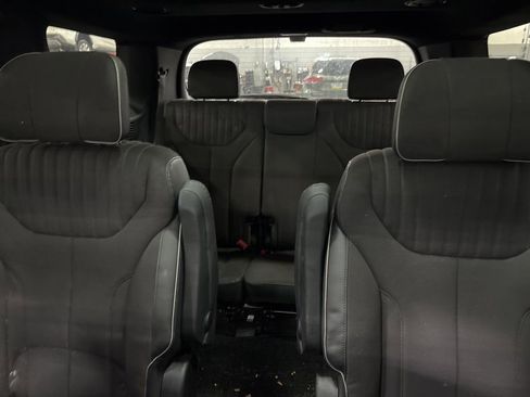 Used 2025 Hyundai Palisade Calligraphy image 11