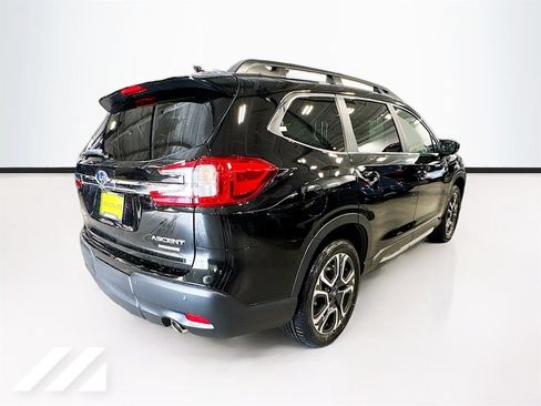 Used 2026 Subaru Ascent Limited AWD/4WD image 5