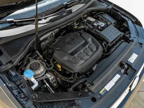 Used 2018 Volkswagen Tiguan SE AWD/4WD image 49