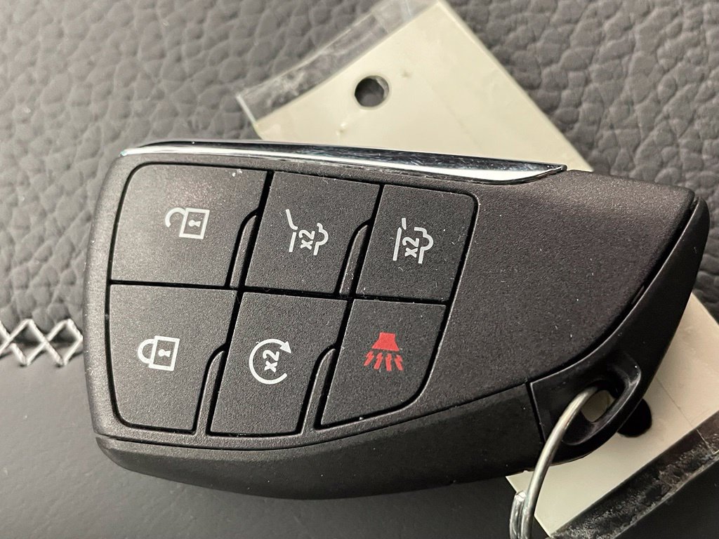 Used 2024 GMC Yukon Denali AWD/4WD image 44