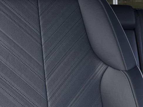 New 2025 Cadillac Optiq Sport 2 w/ LPO, ONYX Package image 21