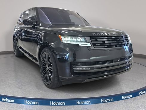 Used 2023 Land Rover Range Rover Long Wheelbase SE image 4
