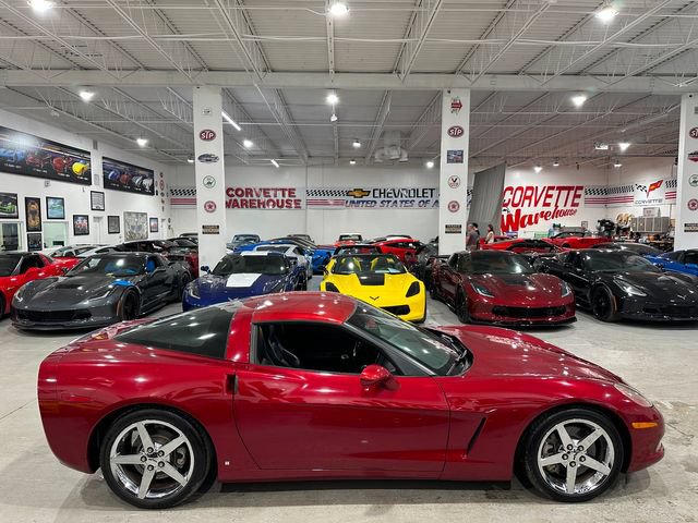 Used 2008 Chevrolet Corvette Coupe w/ Preferred Equipment Group RWD image 5
