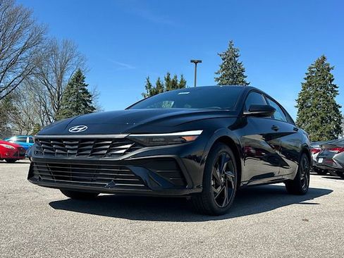 New 2026 Hyundai Elantra Sport FWD image 1