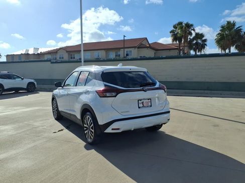 Used 2024 Nissan Kicks SV FWD image 4
