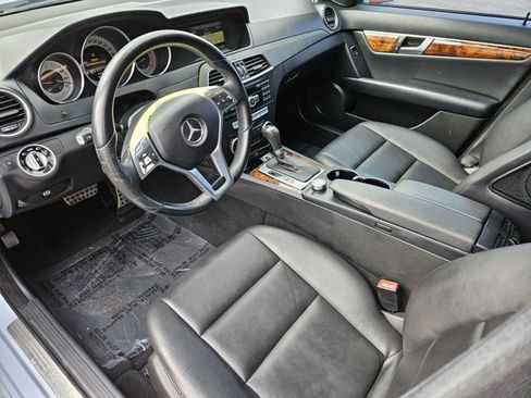 Used 2013 Mercedes-Benz C 250 Sedan image 9