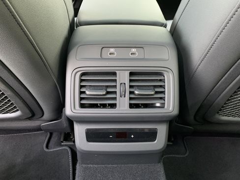 Certified 2025 Audi Q5 Premium w/ Convenience Package image 16