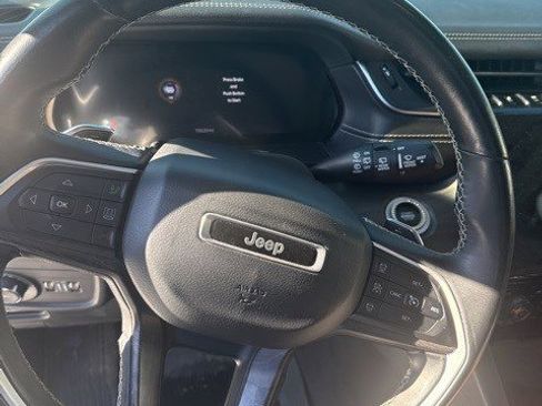 Used 2021 Jeep Grand Cherokee L Limited image 7