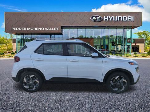 New 2026 Hyundai Venue SEL image 2