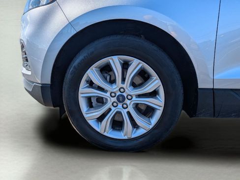 Used 2022 Ford Edge Titanium AWD/4WD image 29