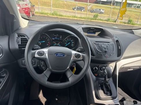 Used 2016 Ford Escape SE FWD image 15