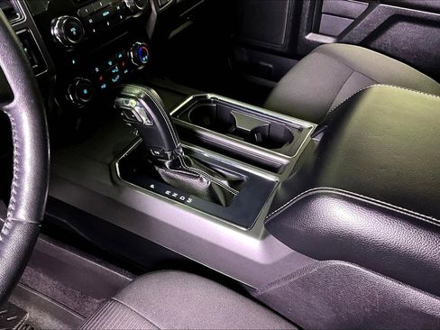 Used 2017 Ford F150 XLT w/ Equipment Group 302A Luxury image 19