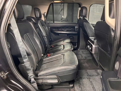 Used 2019 Ford Expedition Platinum image 29