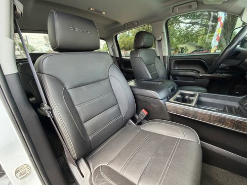 Used 2016 GMC Sierra 2500 Denali w/ Duramax Plus Package AWD/4WD image 15
