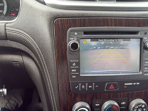 Used 2015 Chevrolet Traverse LT AWD/4WD image 33