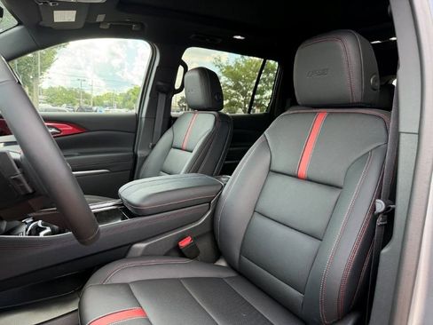 New 2026 Chevrolet Traverse RS FWD image 14