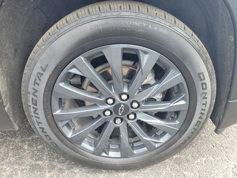 Used 2022 Chevrolet Traverse RS image 14