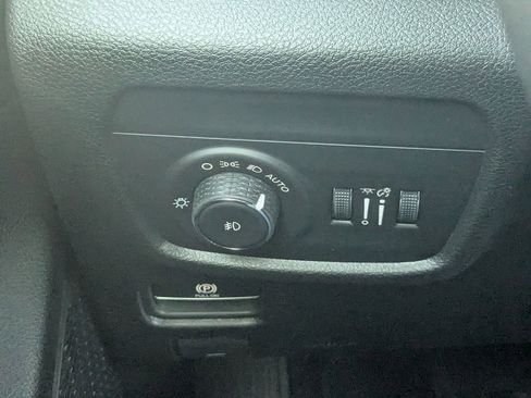 New 2025 Jeep Grand Cherokee Limited AWD/4WD image 18