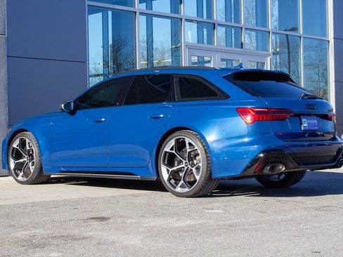 Used 2024 Audi RS 6 performance w/ Black Optic Package image 8