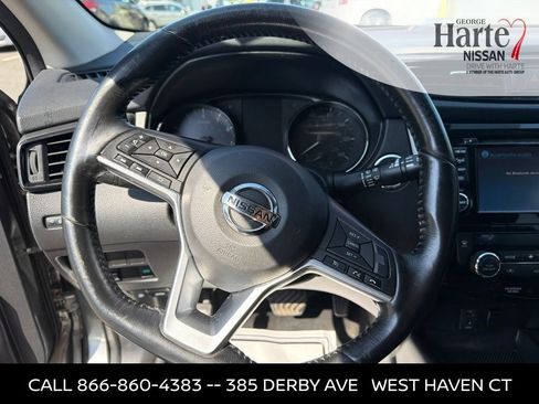 Used 2017 Nissan Rogue Sport SV w/ SV Premium Package AWD/4WD image 13