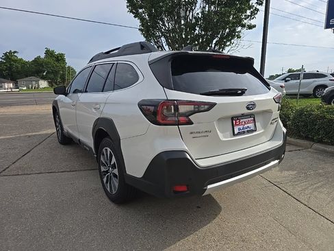 Used 2024 Subaru Outback Limited XT AWD/4WD image 7