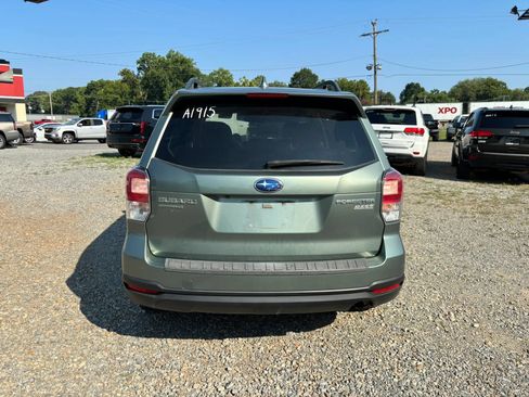 Used 2017 Subaru Forester 2.5i Premium w/ Popular Package #2A AWD/4WD image 3