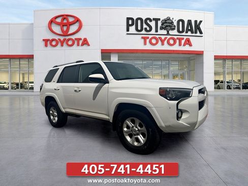 Used 2019 Toyota 4Runner SR5 RWD image 10
