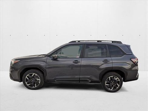 Used 2025 Subaru Forester Limited image 5