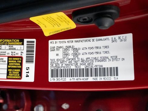 Used 2023 Toyota Tacoma SR5 w/ Technology Package image 35