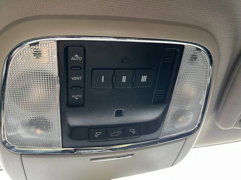 Used 2017 Dodge Durango GT w/ Premium Group RWD image 24