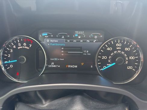 Used 2018 Ford F150 Lariat w/ Equipment Group 502A Luxury AWD/4WD image 22