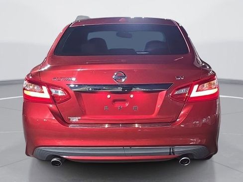 Used 2016 Nissan Altima 2.5 SV image 4
