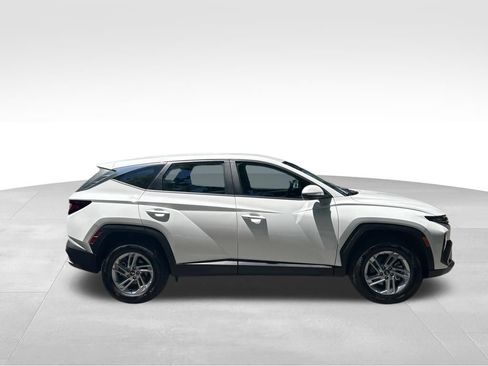 Used 2026 Hyundai Tucson SE AWD/4WD image 7