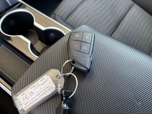 Used 2025 Chevrolet Equinox LT FWD image 21