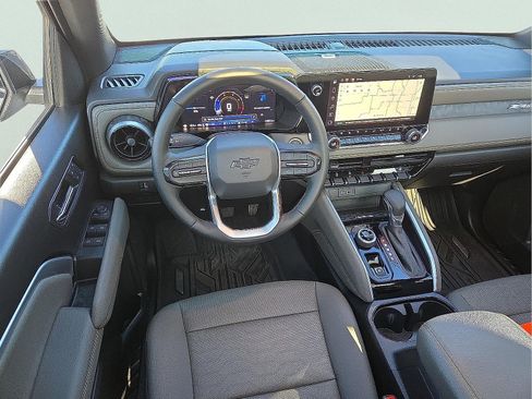 Used 2024 Chevrolet Colorado ZR2 w/ ZR2 Convenience Package III image 11