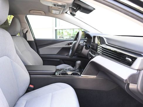Used 2025 Toyota Camry LE w/ Convenience Package FWD image 28