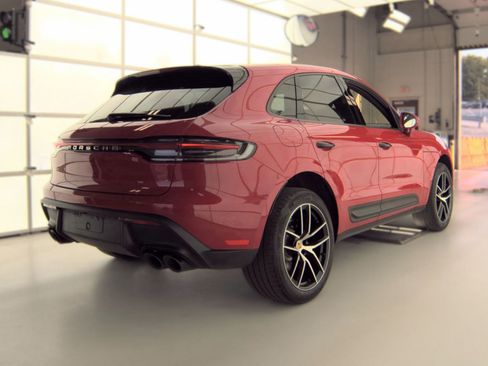 Used 2024 Porsche Macan w/ Premium Plus Package AWD/4WD image 9