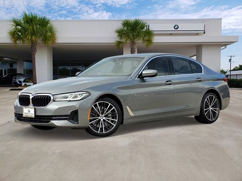 Certified 2023 BMW 530i w/ Convenience Package image 1