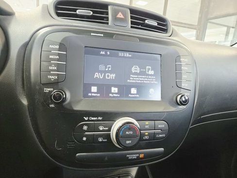 Used 2019 Kia Soul + FWD image 20
