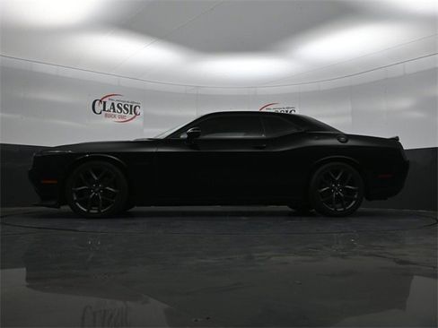 Used 2020 Dodge Challenger R/T w/ Blacktop Package image 23