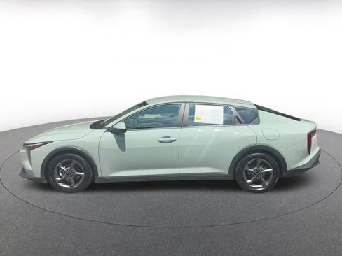 Used 2025 Kia K4 FWD image 8