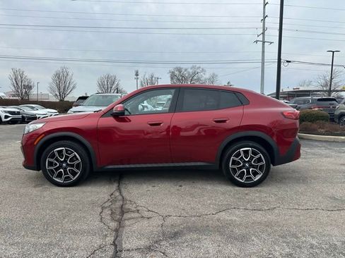 Certified 2025 BMW X2 xDrive28i image 4