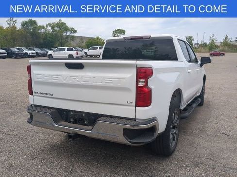Used 2023 Chevrolet Silverado 1500 LT AWD/4WD image 7