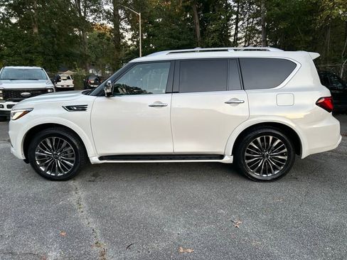Used 2021 INFINITI QX80 Sensory w/ All-Season Package image 2