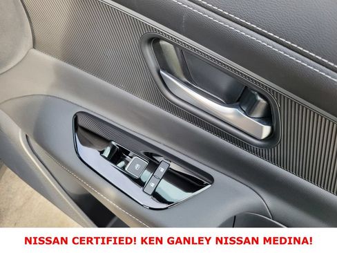Certified 2025 Nissan Murano SV AWD/4WD image 50