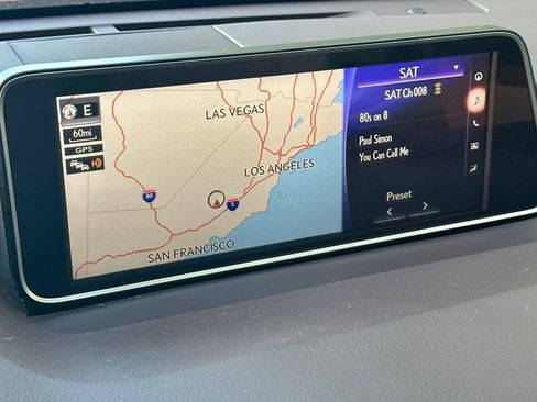 Used 2019 Lexus RX 450h AWD image 23